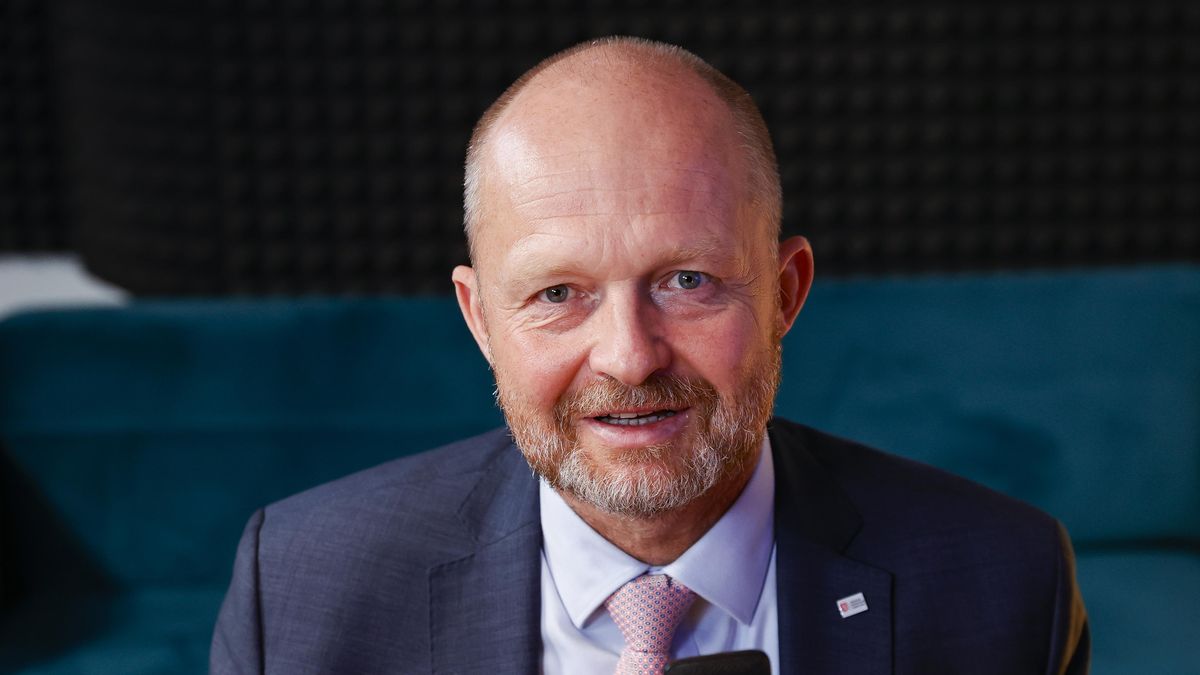 Cestovní kancelář? Nesmysl, brání se Šebek po svém odvolání. Auditu se nebojí